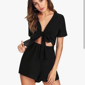 NWT • Sweaty Rocks tie front romper